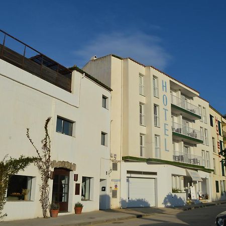 Hotel Nou Estrelles كاذاكيس المظهر الخارجي الصورة
